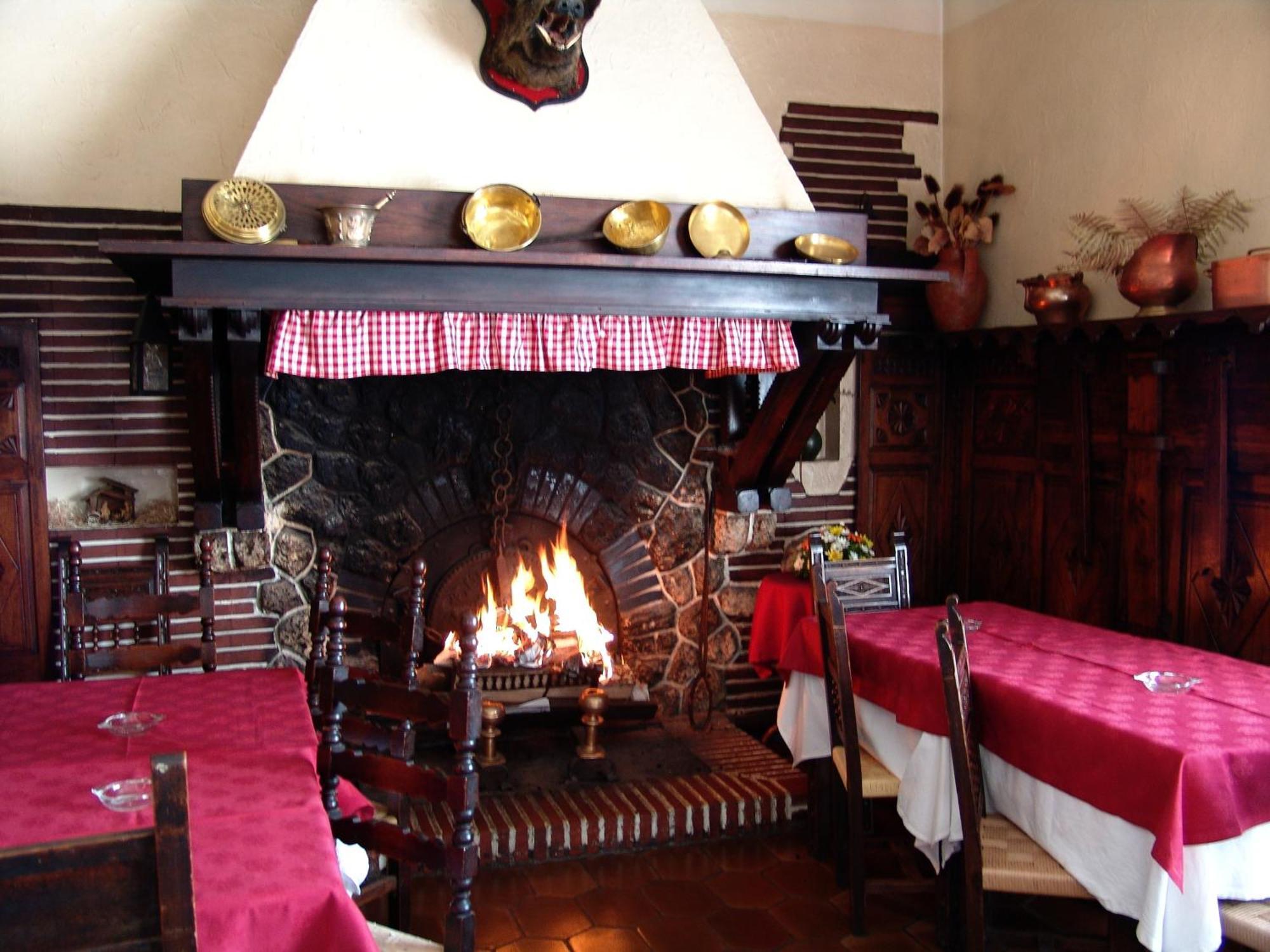 Hostal Ayestaran II เลคุนเบร์รี ภายนอก รูปภาพ