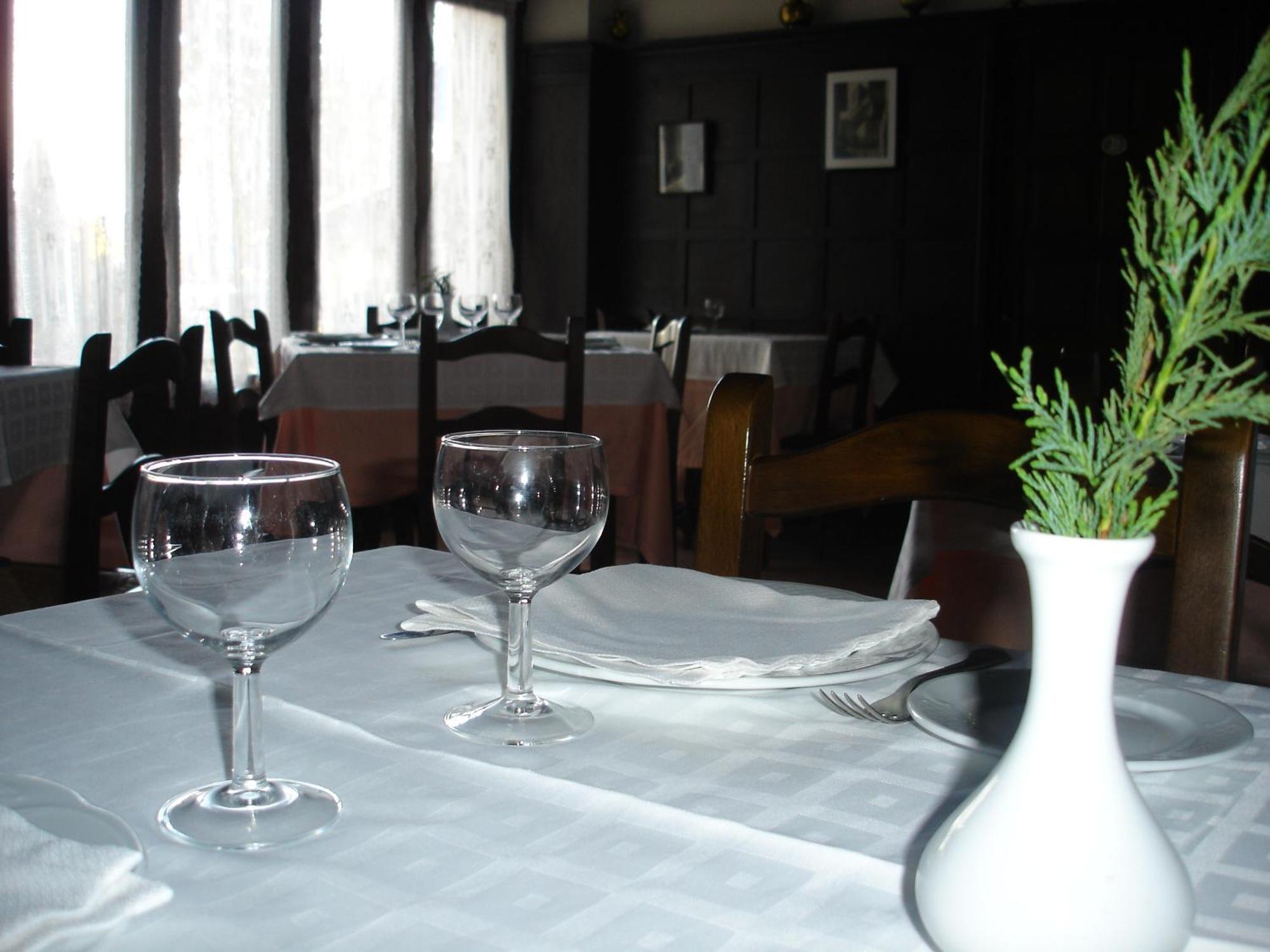 Hostal Ayestaran II เลคุนเบร์รี ภายนอก รูปภาพ