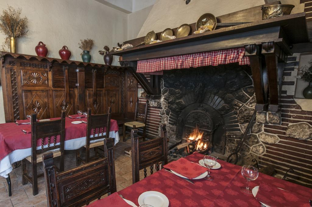 Hostal Ayestaran II เลคุนเบร์รี ภายนอก รูปภาพ