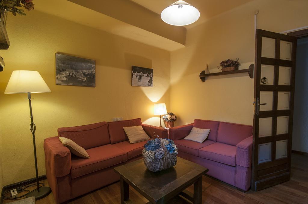 Hostal Ayestaran II เลคุนเบร์รี ภายนอก รูปภาพ