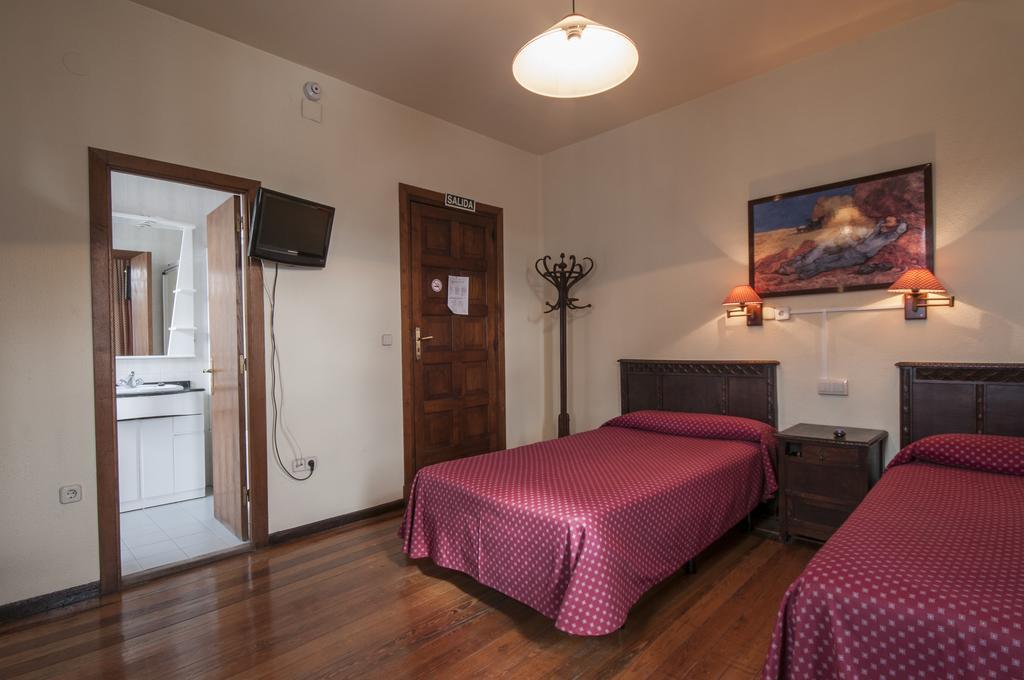 Hostal Ayestaran II เลคุนเบร์รี ภายนอก รูปภาพ