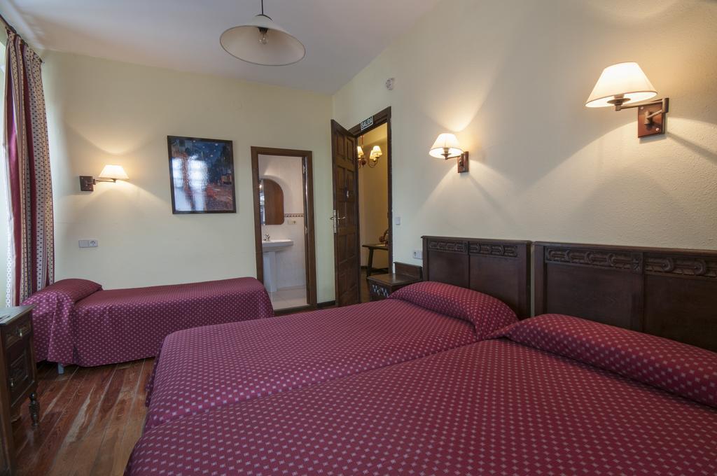 Hostal Ayestaran II เลคุนเบร์รี ภายนอก รูปภาพ