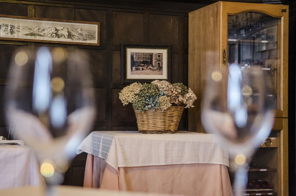 Hostal Ayestaran II เลคุนเบร์รี ภายนอก รูปภาพ