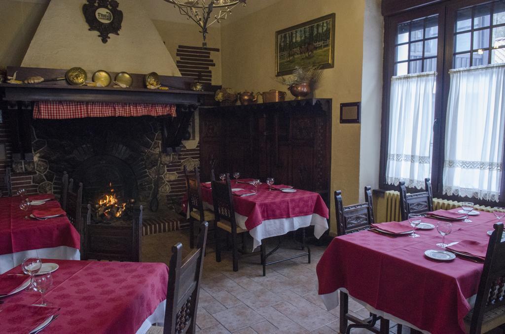 Hostal Ayestaran II เลคุนเบร์รี ภายนอก รูปภาพ