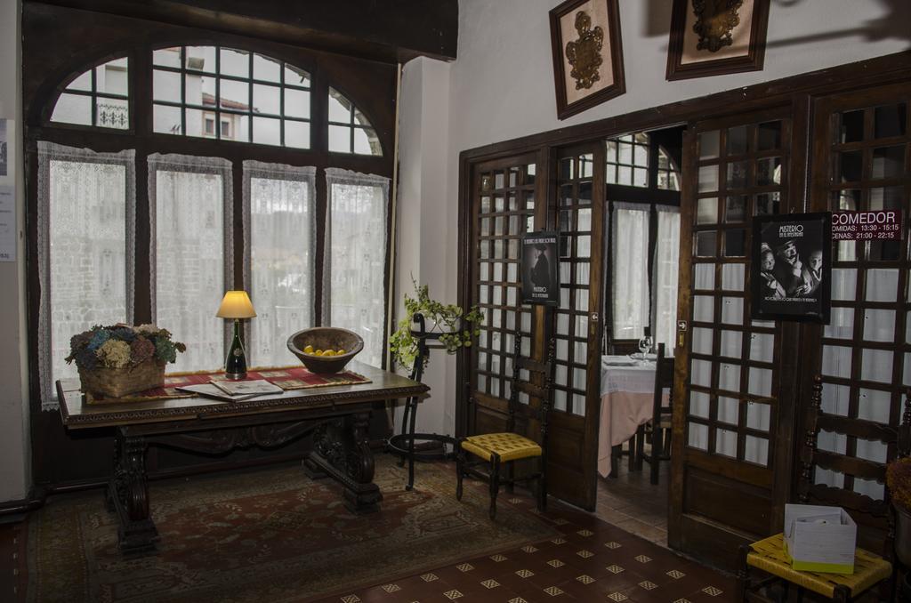 Hostal Ayestaran II เลคุนเบร์รี ภายนอก รูปภาพ